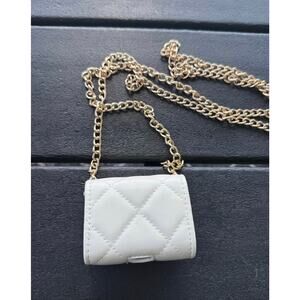 New AirPod Pro Case Cream